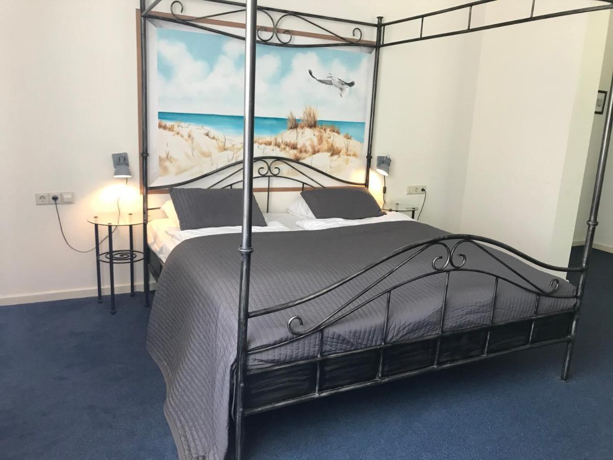 Fletcher Strandhotel Ренесе Екстериор снимка
