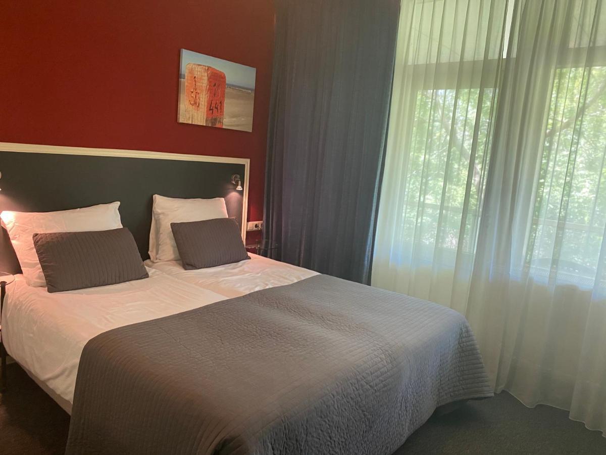 Fletcher Strandhotel Ренесе Екстериор снимка