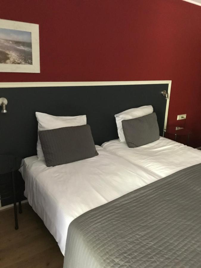 Fletcher Strandhotel Ренесе Екстериор снимка