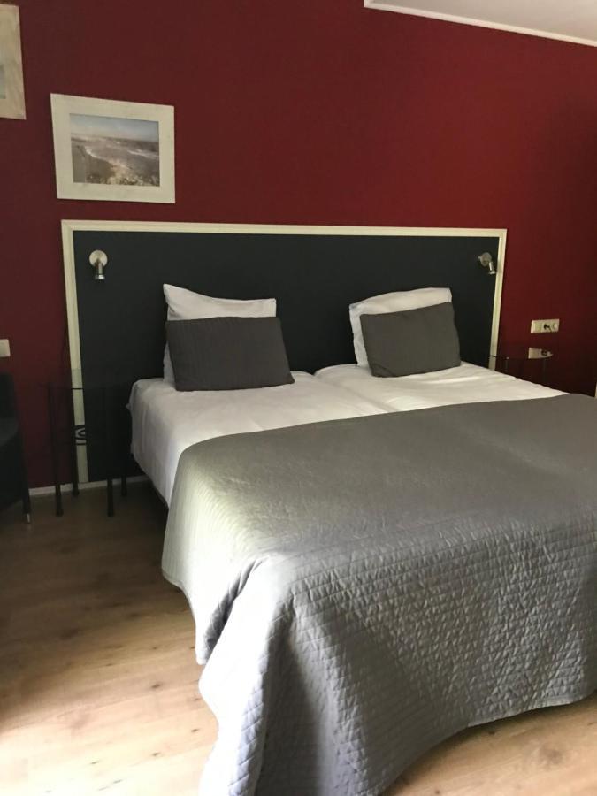 Fletcher Strandhotel Ренесе Екстериор снимка